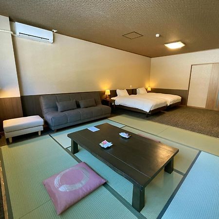 Kutsurogijyuku Shintaki Hotel Aizuwakamatsu Luaran gambar