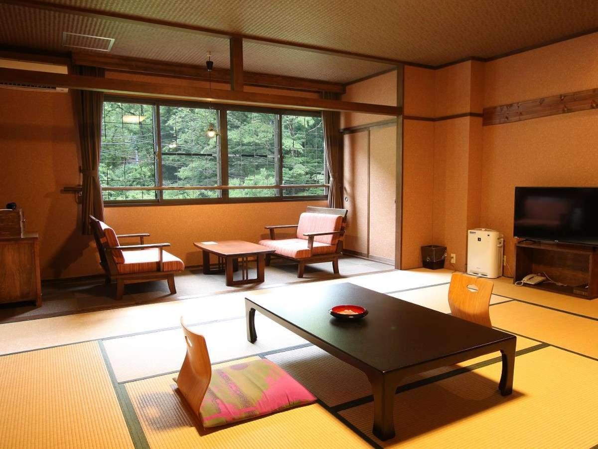 Kutsurogijyuku Shintaki Hotel Aizuwakamatsu Luaran gambar
